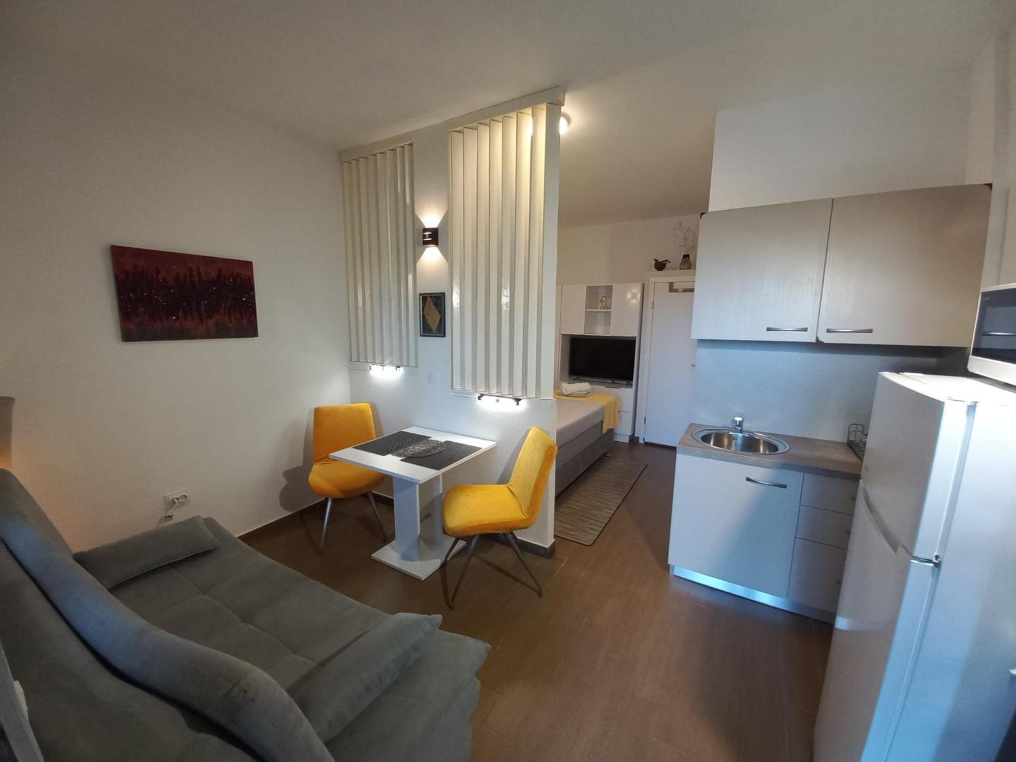 Studio Apartment With Pool Póla Kültér fotó