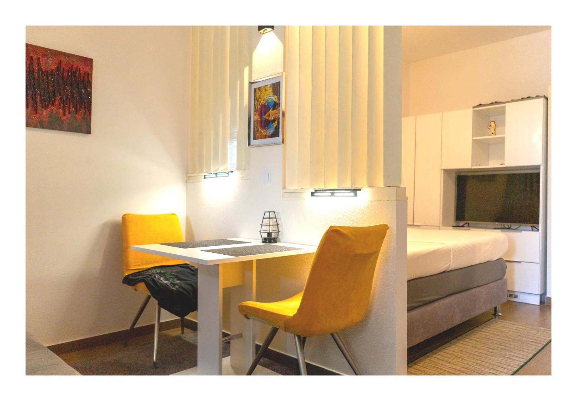 Studio Apartment With Pool Póla Kültér fotó
